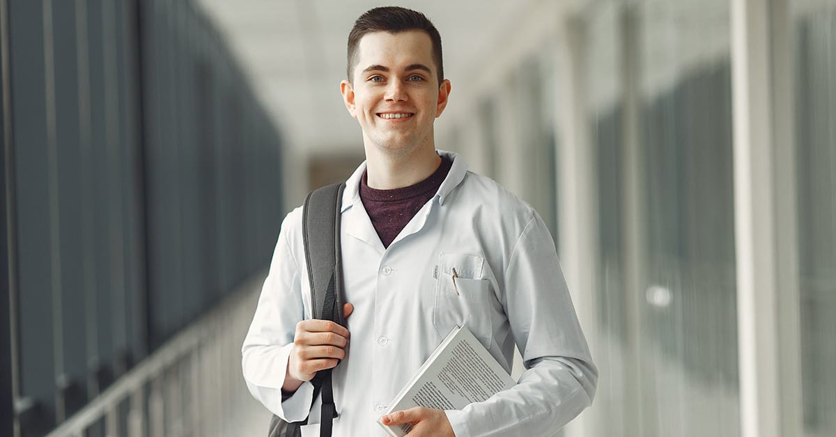 estudante de curso tecnico em radiologia