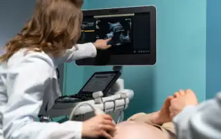 exame de ultrassom morfológico em andamento